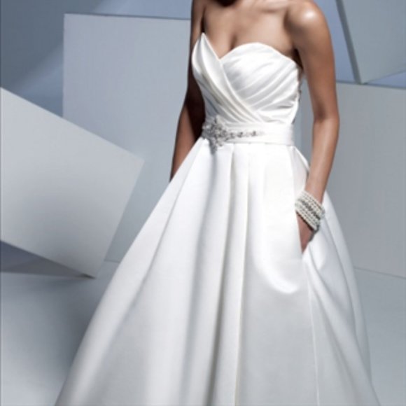 COPY - Ella Rosa BE118 Wedding Gown - Picture 5 of 8